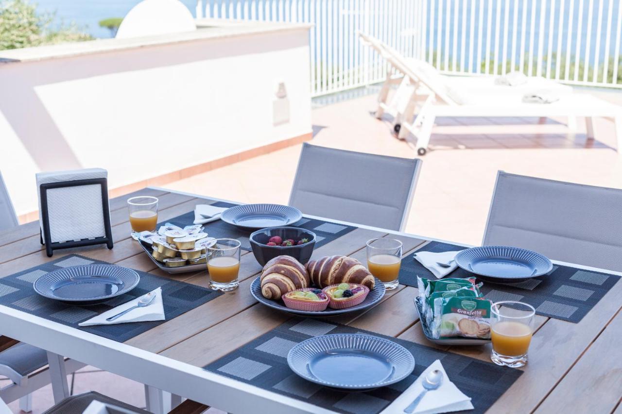 La Terrazza Sul Golfo Villa Sorrento Exterior photo